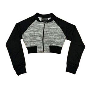 RED FOX Cropped Zipper Sweater Size Medium Womens Black Gray Raglan Long Sleeves